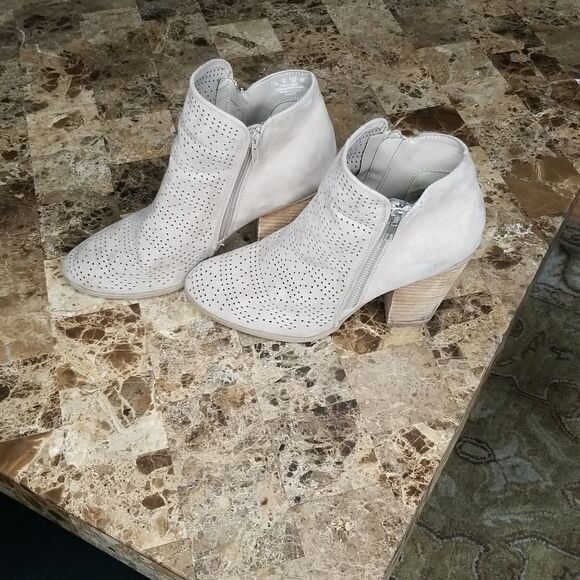 Carlos Hacey Booties  - Picture 3 of 8